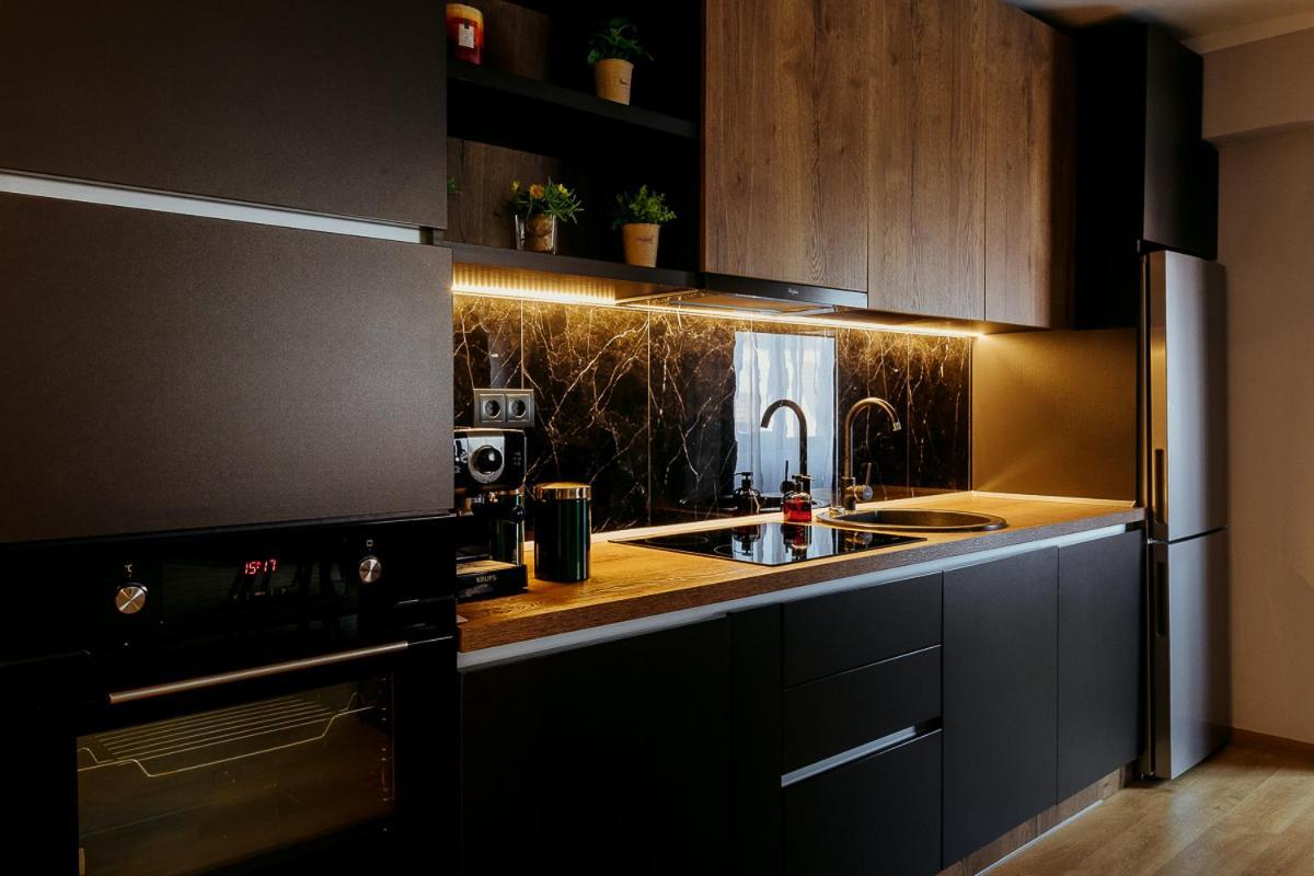Charlotte Apartment - 2Bedrooms W Parking Near Nymphaea Gran Varadino Esterno foto